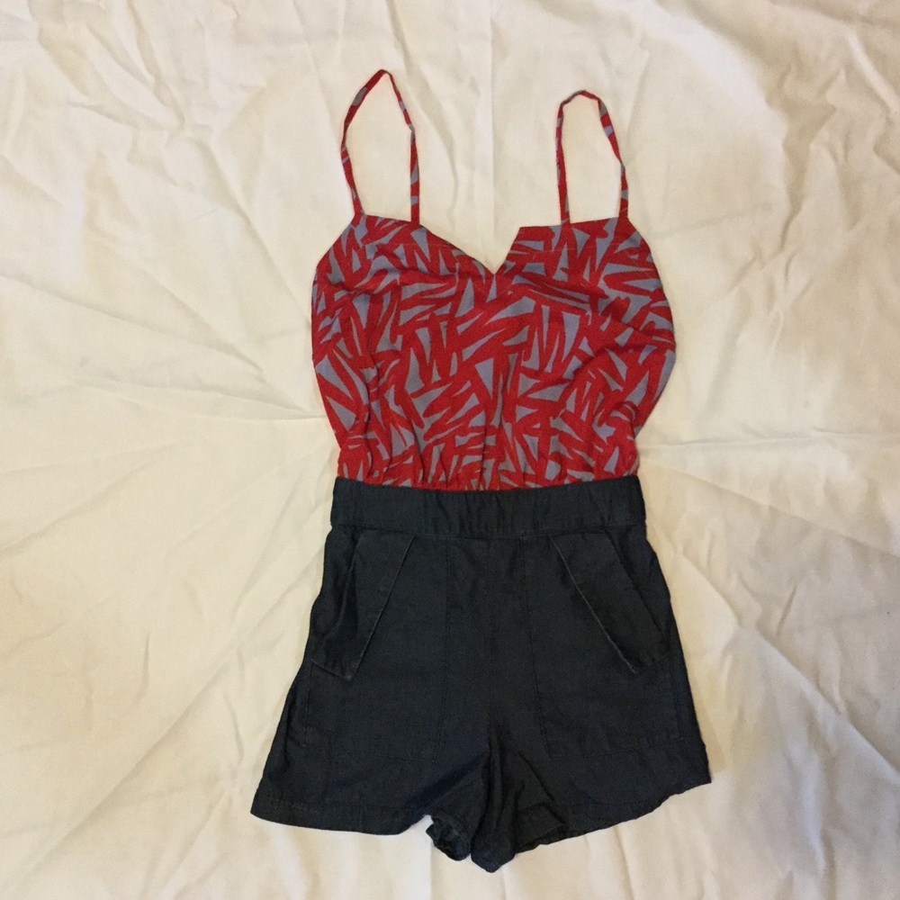 XS women’s Romper